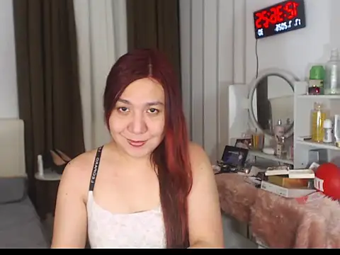 Snapshot of stellahugeX chatting on July 2026 04:37:01 PM stellahugeX online show from July 2026 04:37:01 PM