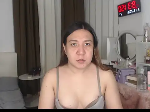 Snapshot of stellahugeX chatting on June 2026 12:33:01 PM stellahugeX online show from June 2026 12:33:01 PM