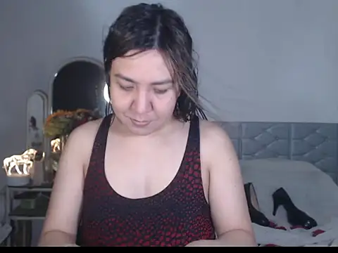 Snapshot of stellahugeX chatting on October 2025 11:23:02 AM stellahugeX online show from October 2025 11:23:02 AM