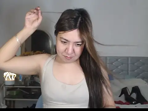 stellahugeX online show from November 2025 09:15:04 PM