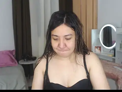 Snapshot of stellahugeX chatting on February 2026 10:03:02 AM stellahugeX online show from February 2026 10:03:02 AM