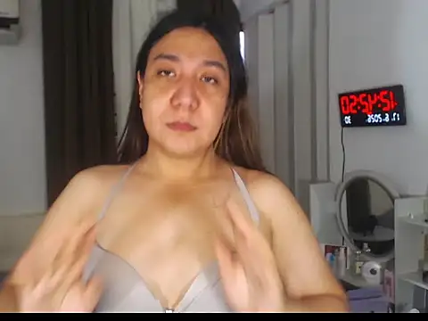 Snapshot of stellahugeX chatting on June 2026 04:45:01 AM stellahugeX online show from June 2026 04:45:01 AM