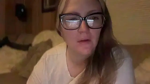 Snapshot of PefectNipz chatting on September 2025 12:55:01 AM PefectNipz online show from September 2025 12:55:01 AM