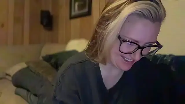 PefectNipz online show from November 2025 06:28:02 AM