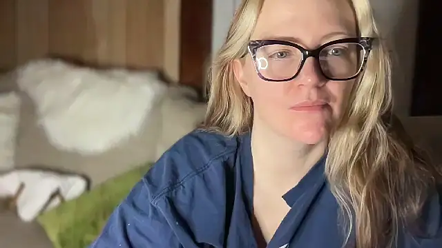 PefectNipz online show from December 2025 09:44:01 AM