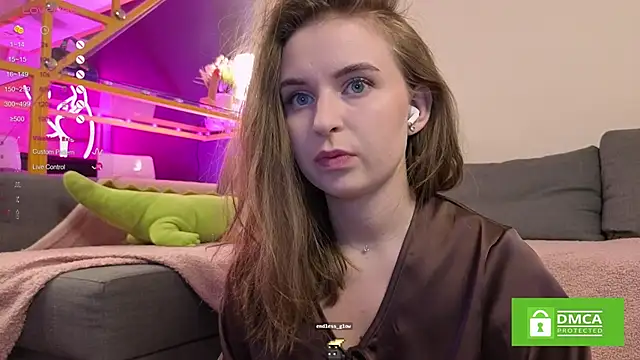 FlexiPixie online show from October 2025 12:59:01 PM