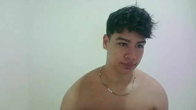 Snapshot of zeus_181 chatting on June 2026 05:12:01 AM zeus 181 online show from June 2026 05:12:01 AM