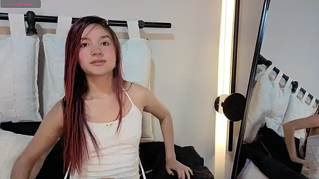 ashly jones  online show from March 2026 04:18:01 AM