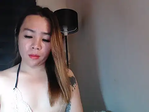 trans 69  online show from October 2025 04:36:01 PM