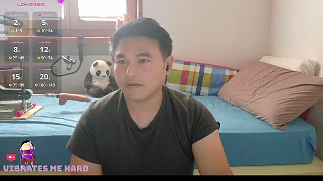 Snapshot of AsianBoy_WhiteDaddy chatting on September 2025 01:49:02 PM AsianBoy WhiteDaddy online show from September 2025 01:49:02 PM
