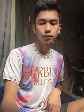 Demure Asian143 online show from April 2026 01:40:02 AM