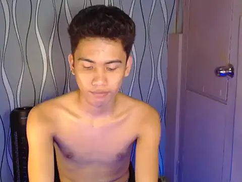 Snapshot of Demure_Asian143 chatting on September 2025 10:15:01 AM Demure Asian143 online show from September 2025 10:15:01 AM
