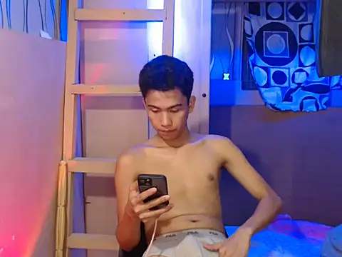 Snapshot of Demure_Asian143 chatting on October 2025 09:52:02 AM Demure Asian143 online show from October 2025 09:52:02 AM