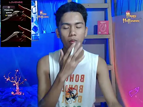 Snapshot of Demure_Asian143 chatting on November 2025 02:59:01 AM Demure Asian143 online show from November 2025 02:59:01 AM