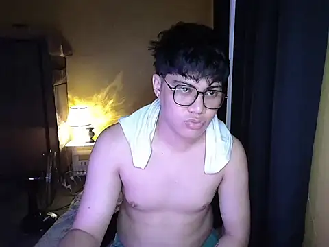 Lowel Smith online show from September 2025 02:44:01 PM