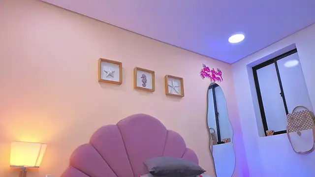 Willow Wright online show from March 2026 02:29:01 PM