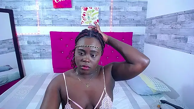 Snapshot of biigass_ebony chatting on October 2025 02:59:02 AM biigass ebony online show from October 2025 02:59:02 AM