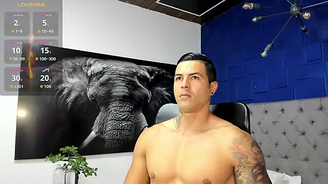 andres-clark92 online show from April 2026 04:30:01 PM