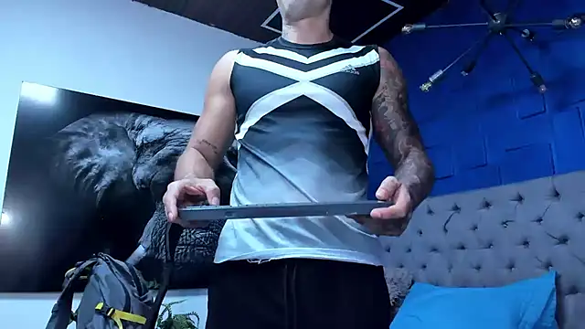 Snapshot of andres-clark92 chatting on February 2026 03:56:01 PM andres-clark92 online show from February 2026 03:56:01 PM