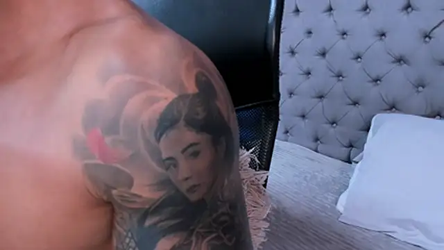 andres-clark92 online show from November 2025 06:07:02 PM