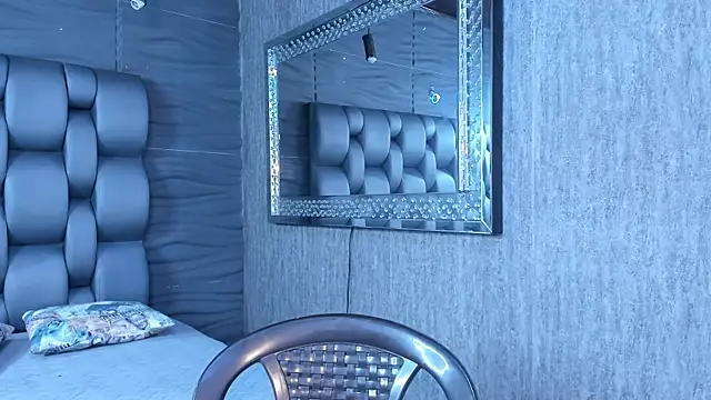 Snapshot of andres-clark92 chatting on January 2026 04:46:01 PM andres-clark92 online show from January 2026 04:46:01 PM