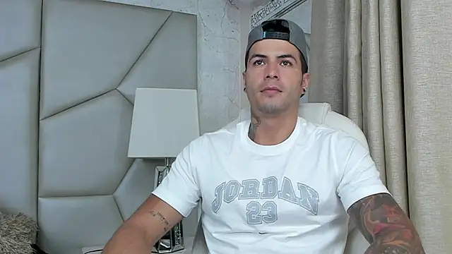 andres-clark92 online show from September 2025 05:40:02 PM