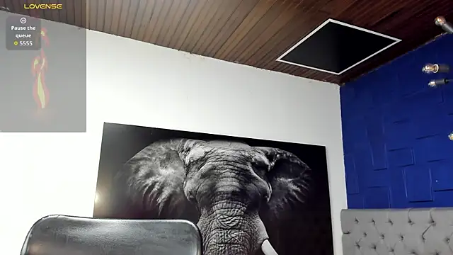 andres-clark92 online show from April 2026 05:47:01 PM