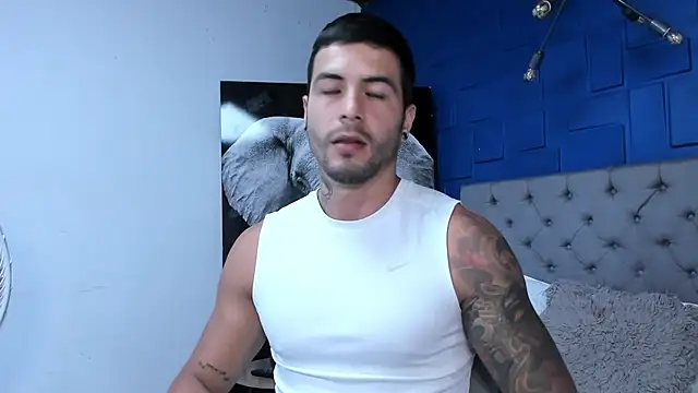 andres-clark92 online show from September 2025 05:40:02 PM