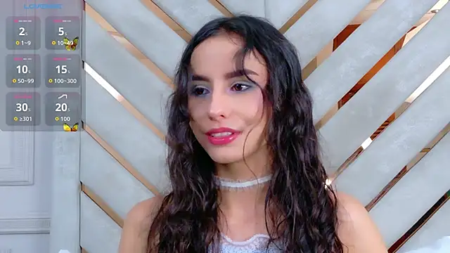 Sarah-Grace online show from October 2025 03:00:01 AM