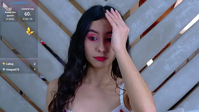 Sarah-Grace online show from November 2025 02:25:01 AM