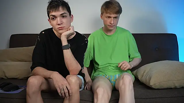 Snapshot of MattyandAiden chatting on December 2025 06:51:01 PM MattyandAiden online show from December 2025 06:51:01 PM