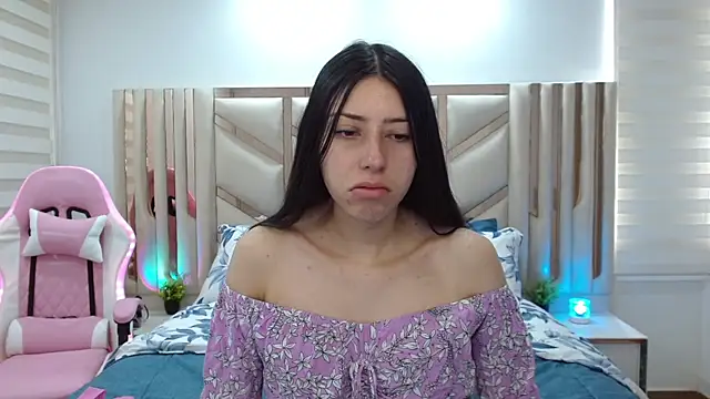 violett star1 online show from December 2025 02:17:01 PM