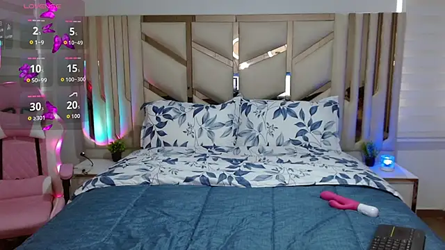 Snapshot of violett_star1 chatting on November 2025 12:49:02 PM violett star1 online show from November 2025 12:49:02 PM