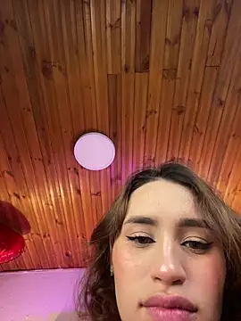 juliana-mancini online show from February 2026 11:54:01 AM