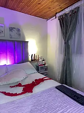 juliana-mancini online show from March 2026 10:06:01 AM