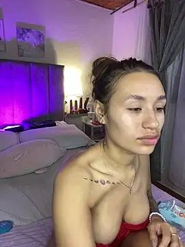 juliana-mancini online show from March 2026 10:09:02 AM