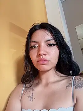 Amara Cendella online show from September 2025 09:48:01 PM