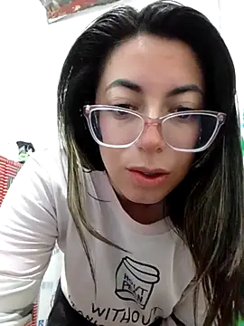 Miranda sexlove  online show from October 2025 03:32:02 PM