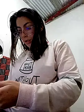 Miranda sexlove  online show from October 2025 04:28:01 PM