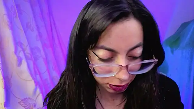 Snapshot of Miranda_sexlove_ chatting on March 2026 07:07:02 PM Miranda sexlove online show from March 2026 07:07:02 PM