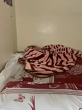 Nottella online show from November 2025 06:24:02 PM