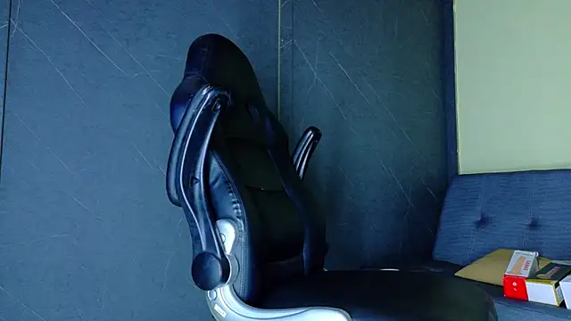 ALANNFERRER online show from April 2026 09:55:01 AM