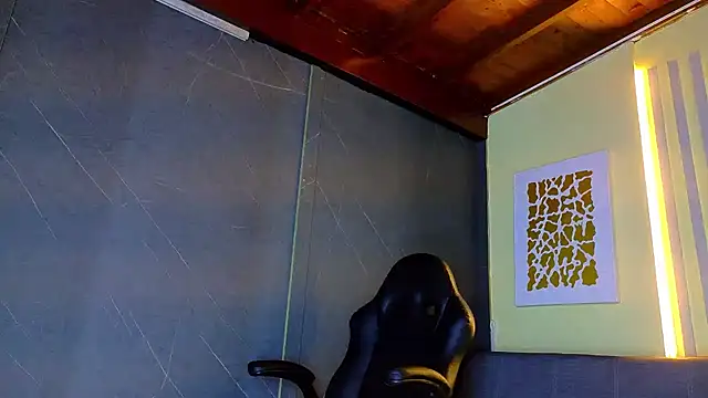 ALANNFERRER online show from May 2026 10:56:02 AM