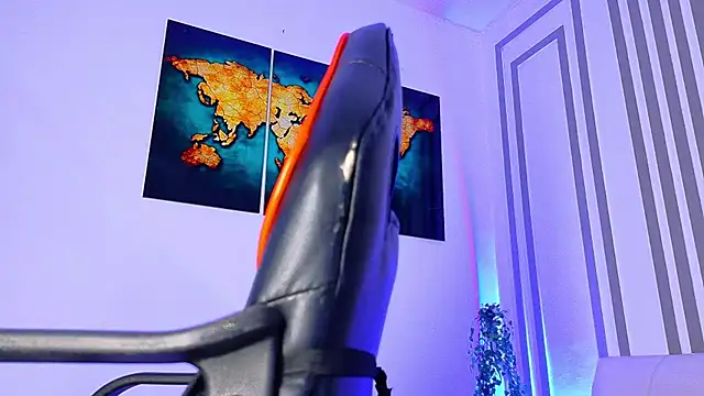 ALANNFERRER online show from November 2025 10:08:01 AM