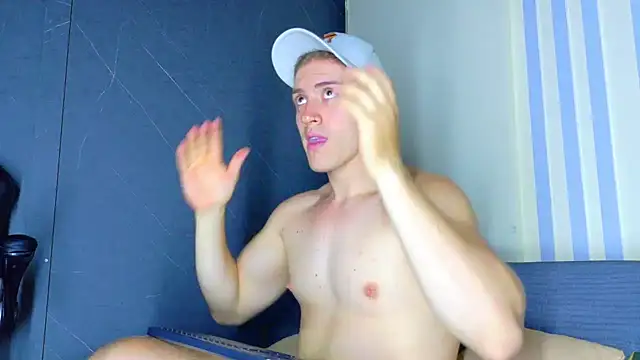 ALANNFERRER online show from April 2026 10:33:01 AM