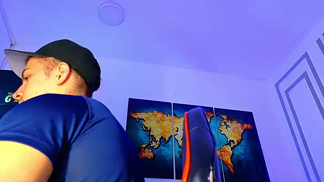 ALANNFERRER online show from November 2025 09:57:01 AM