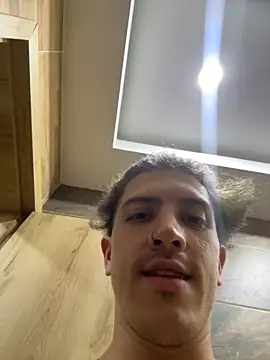 ALANNFERRER online show from November 2025 12:47:01 AM