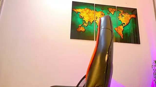 ALANNFERRER online show from November 2025 11:36:01 AM