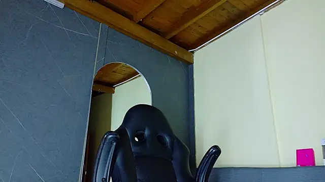 ALANNFERRER online show from February 2026 10:15:01 AM