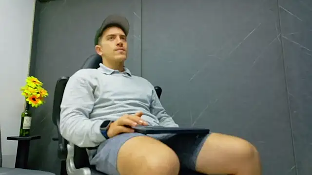 ALANNFERRER online show from January 2026 10:31:02 AM